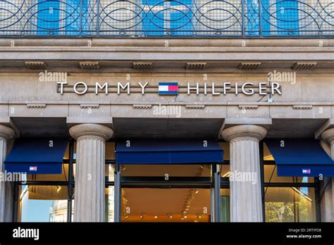 tommy hilfiger brand founded.